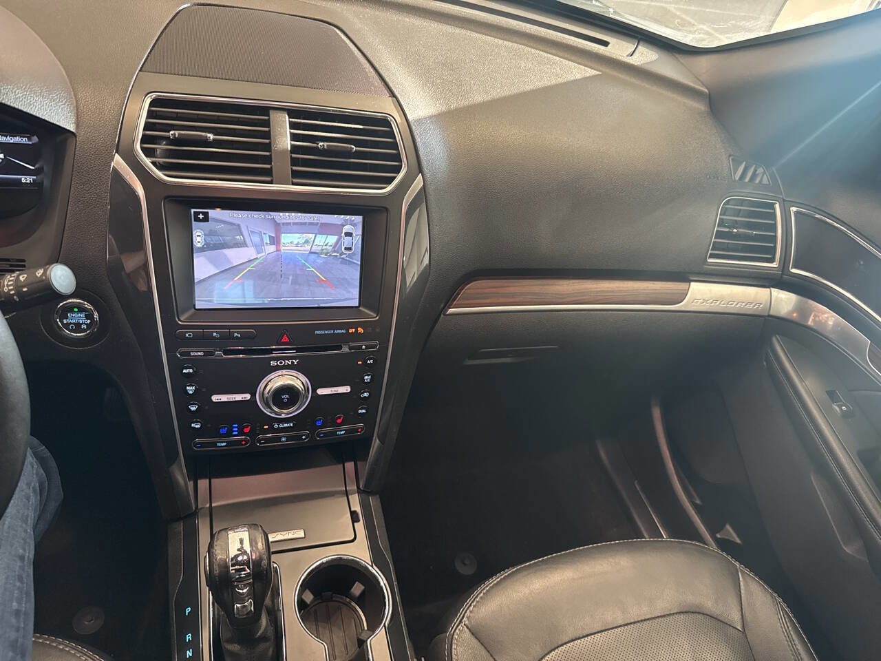 Used 2018 Ford Explorer Limited w/ Equipment Group 301A image 40