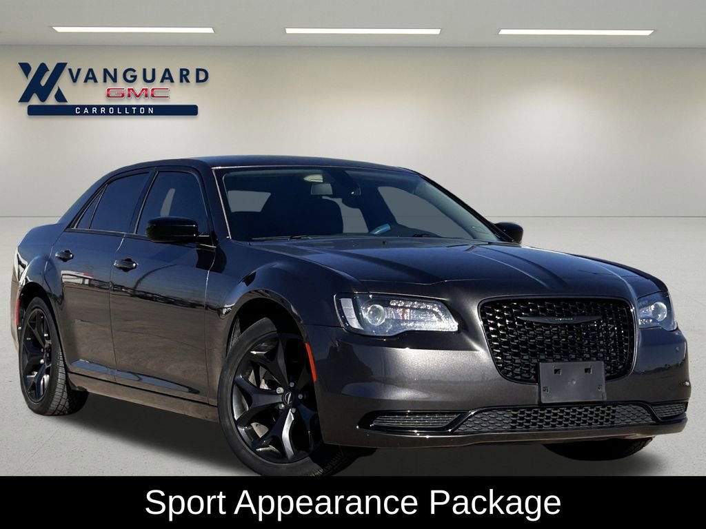 Used 2021 Chrysler 300 Touring w/ Sport Appearance Package image 2