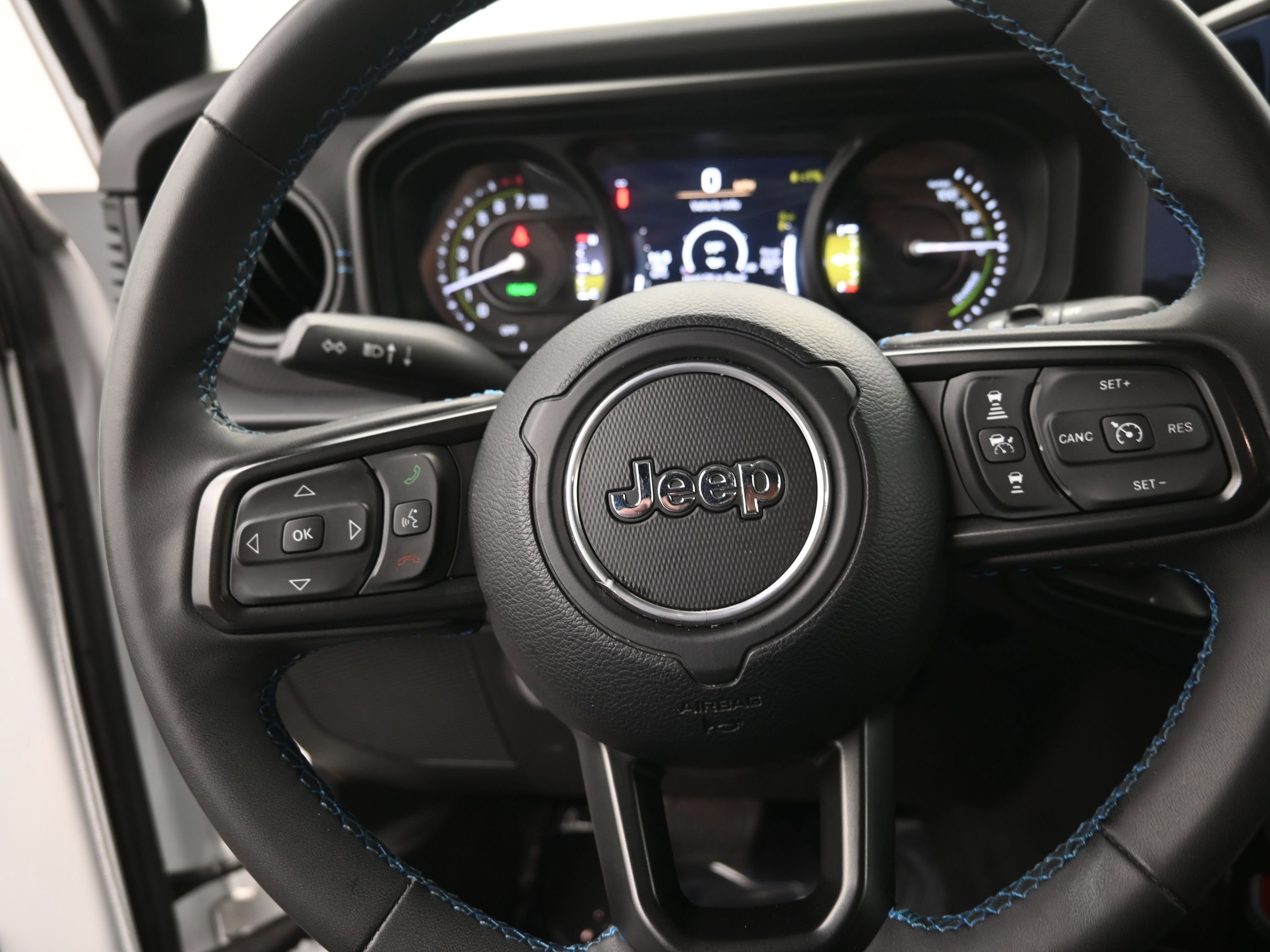 Used 2024 Jeep Wrangler Unlimited Rubicon 4xe image 23