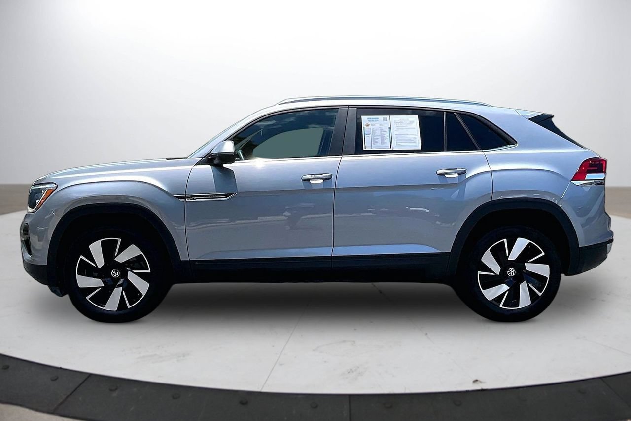 Used 2024 Volkswagen Atlas Cross Sport SE AWD/4WD image 5