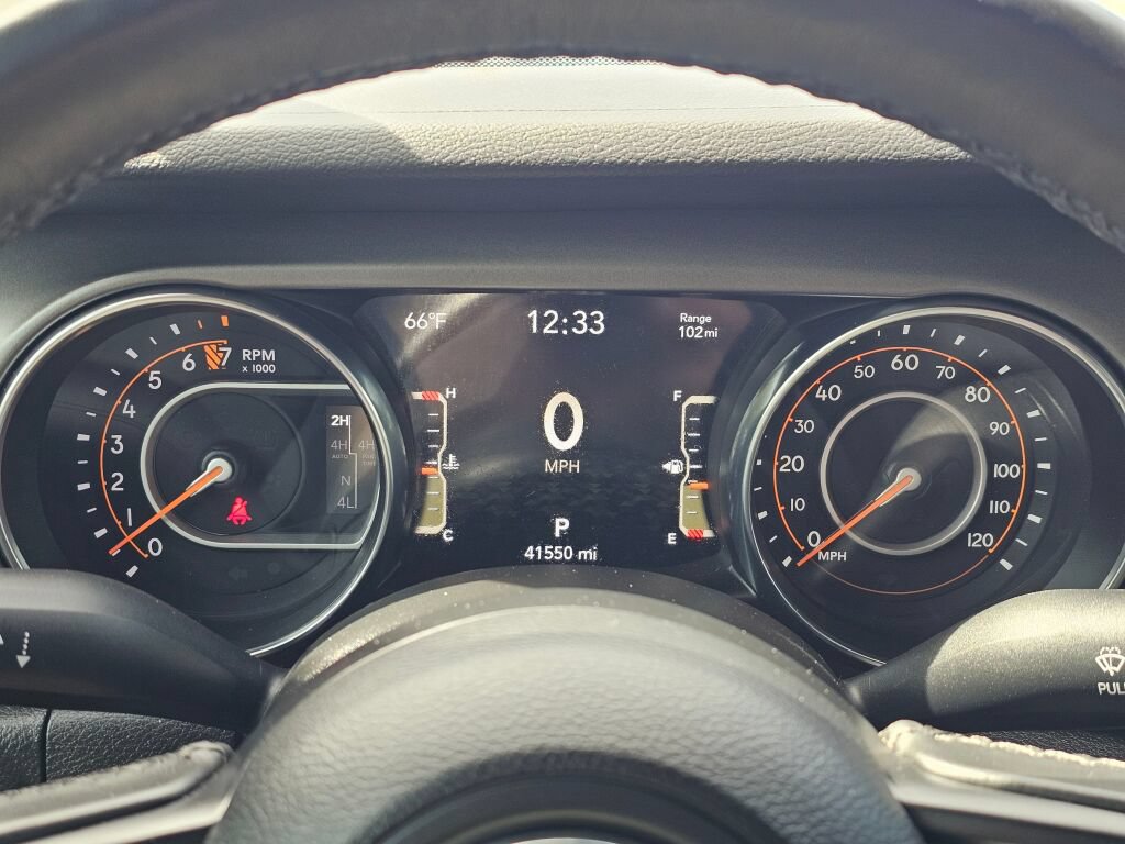 Used 2023 Jeep Gladiator Sport AWD/4WD image 12