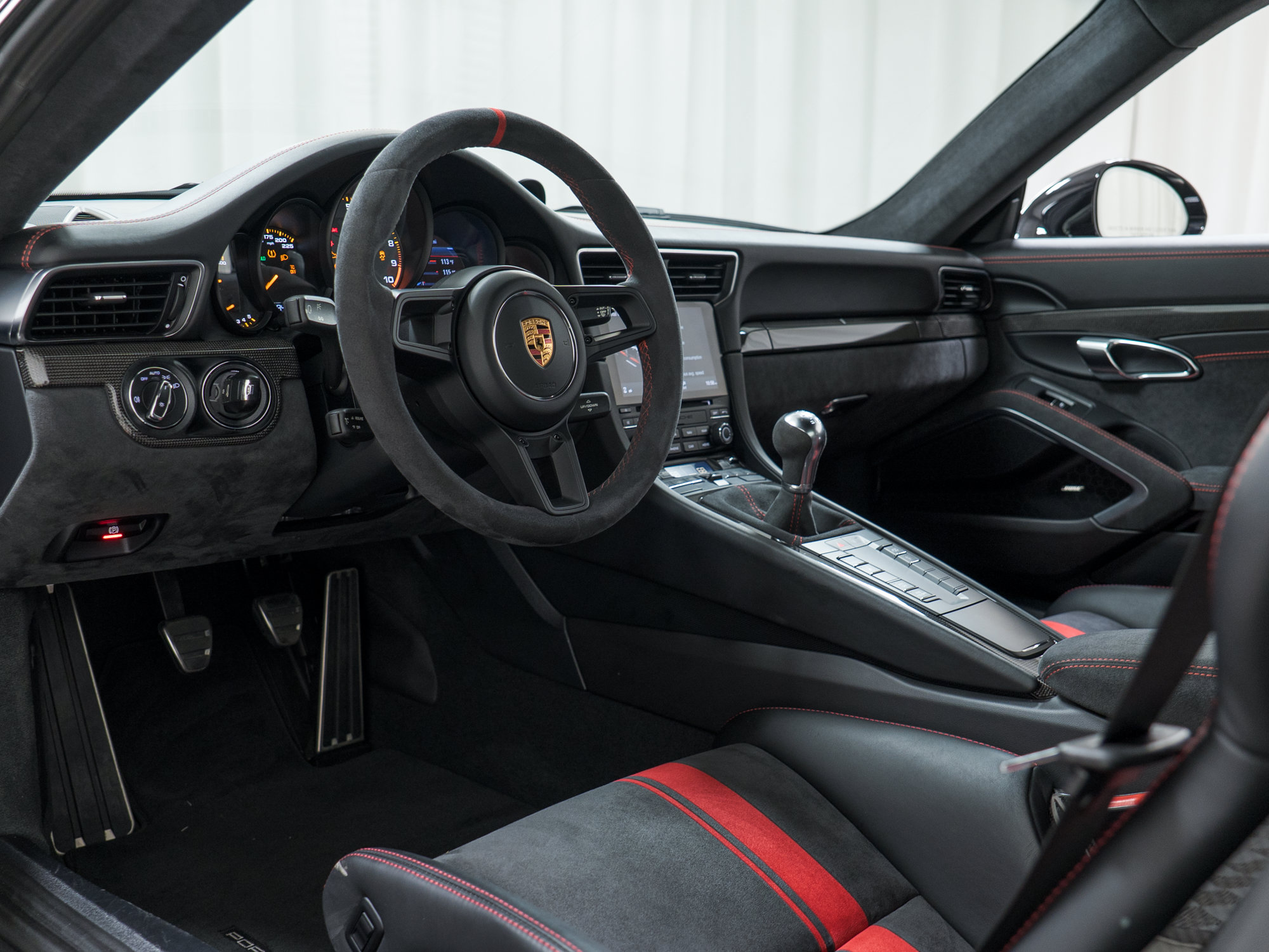 Certified 2018 Porsche 911 GT3 RWD image 4
