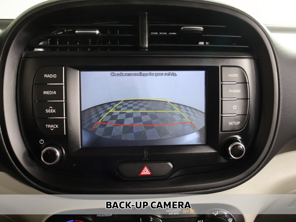 Used 2021 Kia Soul LX FWD image 3