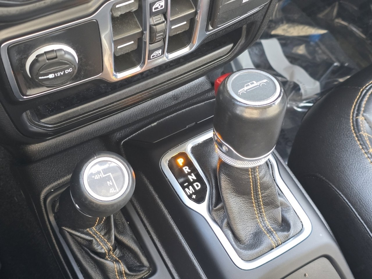 Used 2021 Jeep Gladiator Overland image 32