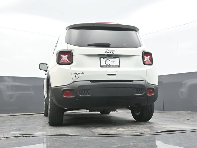 Used 2023 Jeep Renegade Latitude AWD/4WD image 57