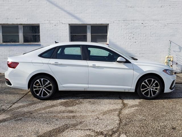 New 2026 Volkswagen Jetta Sport image 2