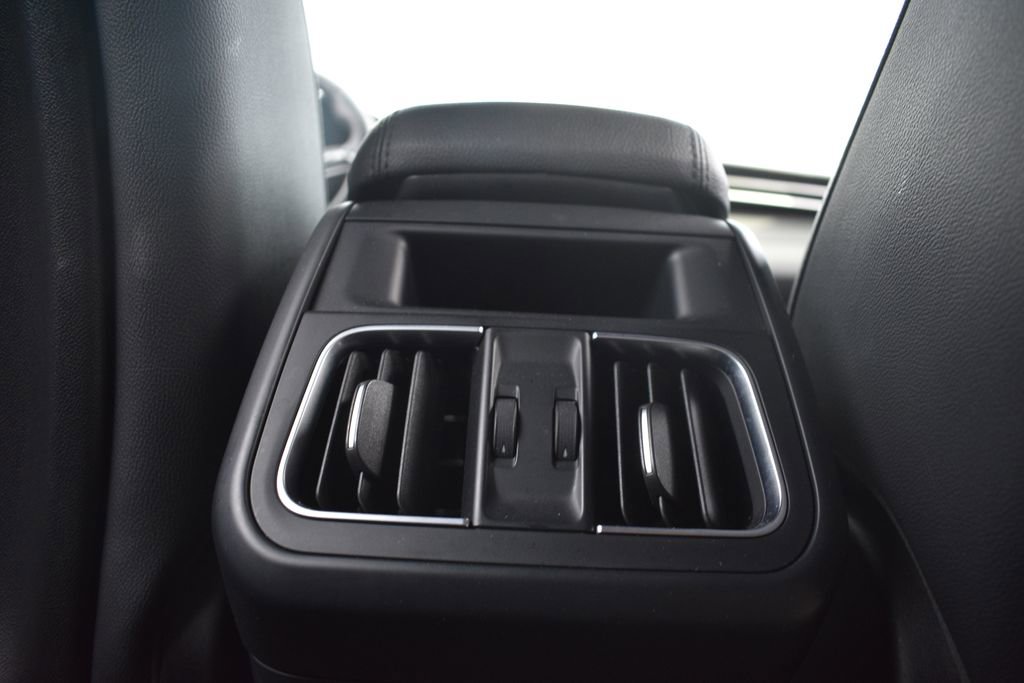 Used 2024 Maserati Grecale GT image 27