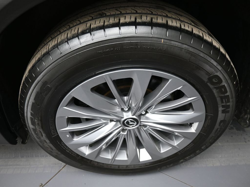 Used 2024 MAZDA CX-90 3.3 Turbo w/ Preferred Plus image 15