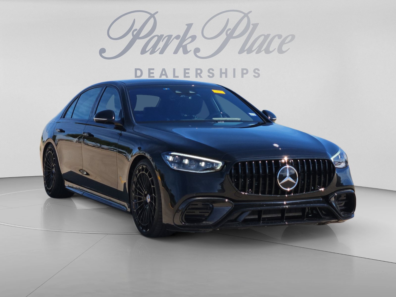 Used 2025 Mercedes-Benz S 580 4MATIC Sedan image 4