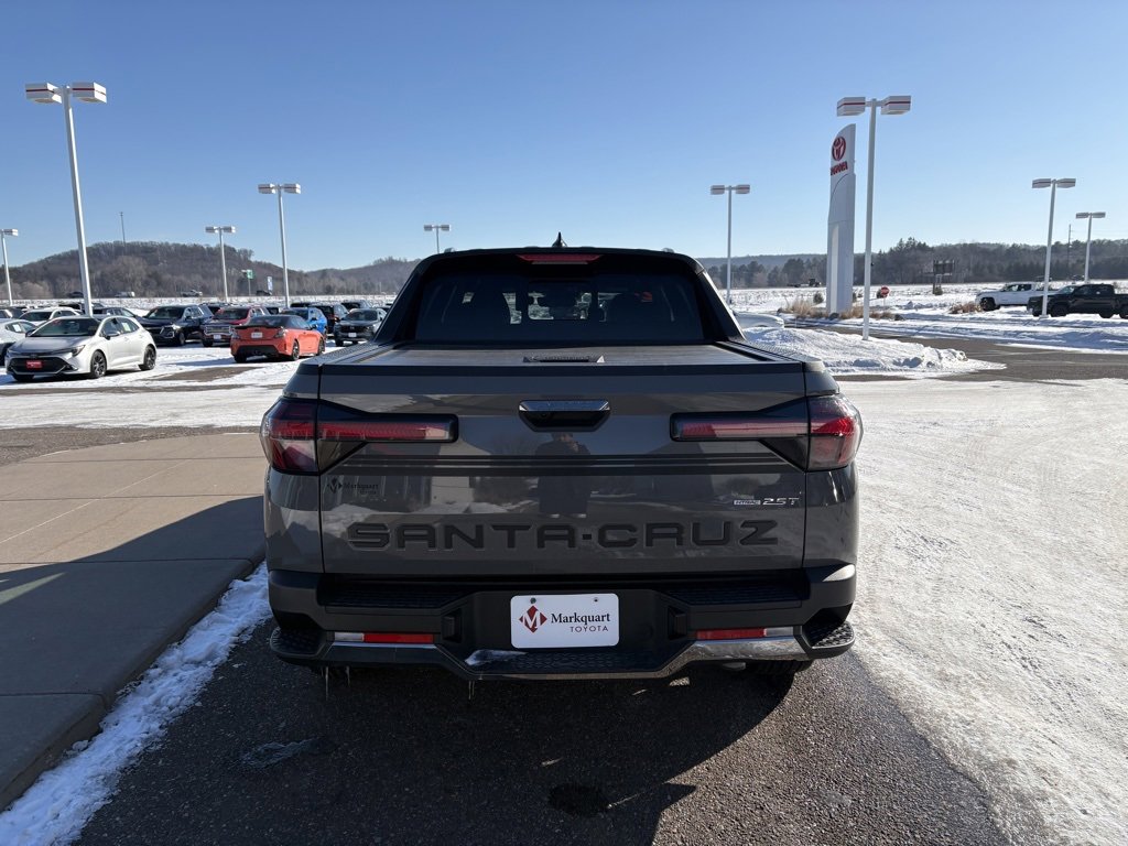 Used 2024 Hyundai Santa Cruz Limited image 3