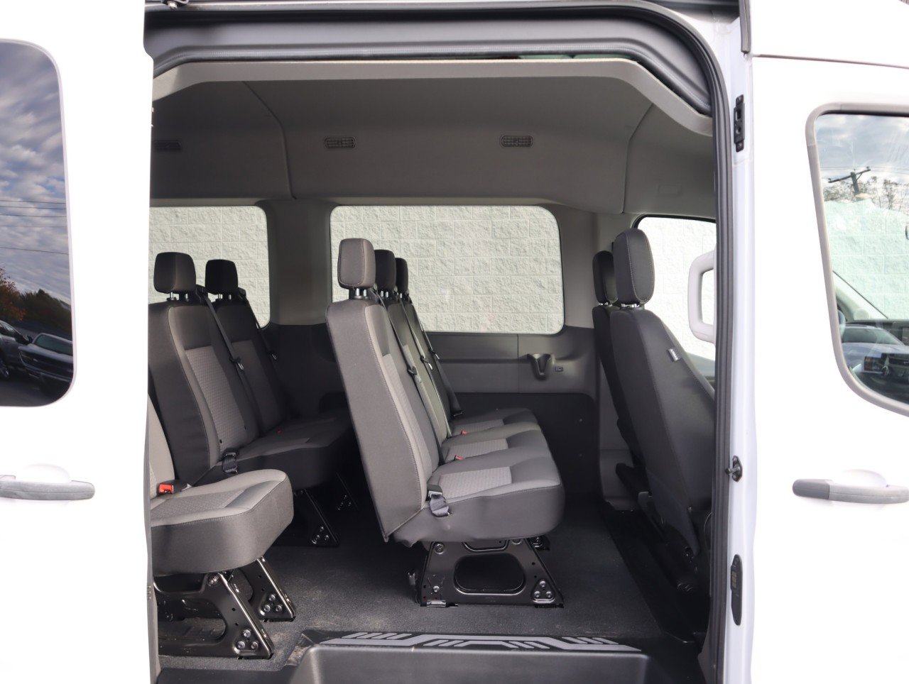 Used 2024 Ford Transit 350 XL image 10