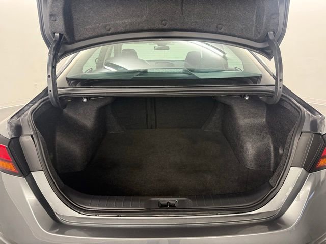 Used 2025 Nissan Altima 2.5 S image 32