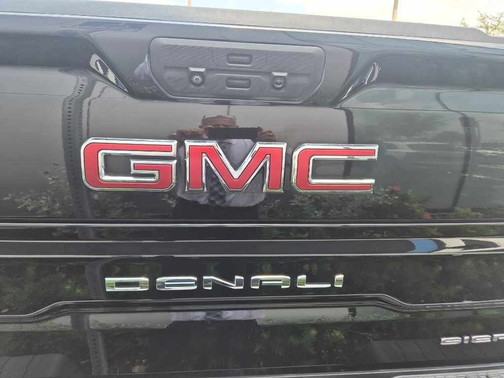 Used 2021 GMC Sierra 1500 Denali AWD/4WD image 9
