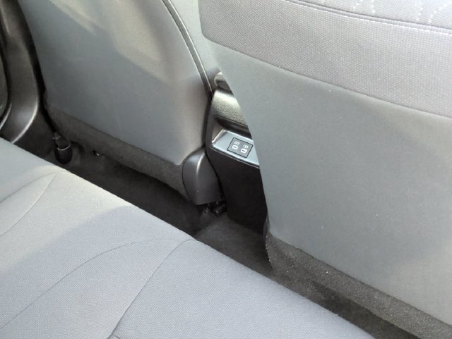 Used 2025 Toyota Corolla LE FWD image 29