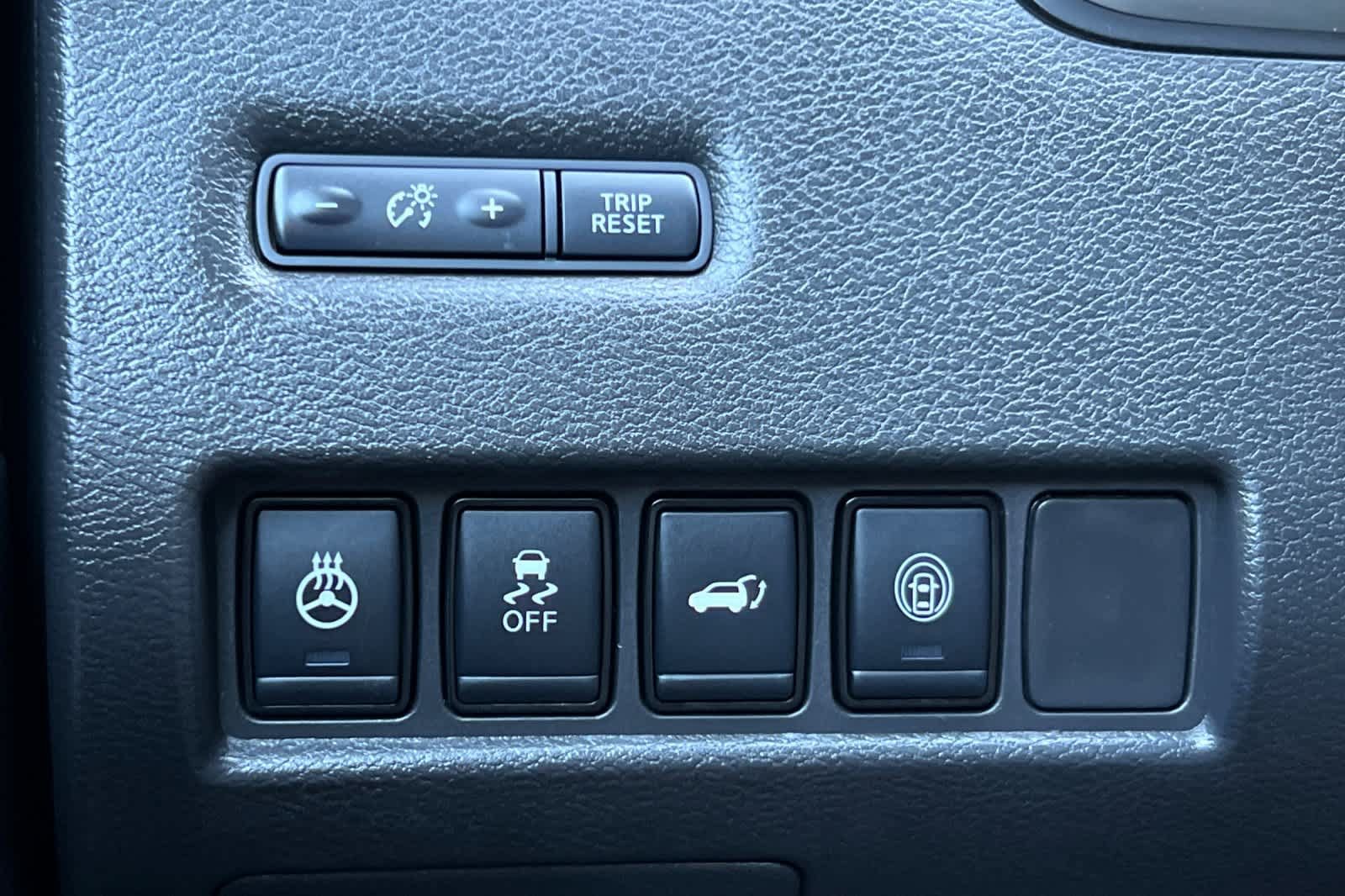 Used 2024 Nissan Murano Platinum w/ Cargo Package FWD image 32