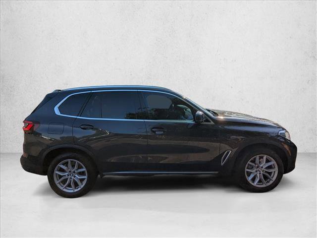 Used 2023 BMW X5 sDrive40i w/ Executive Package RWD image 4