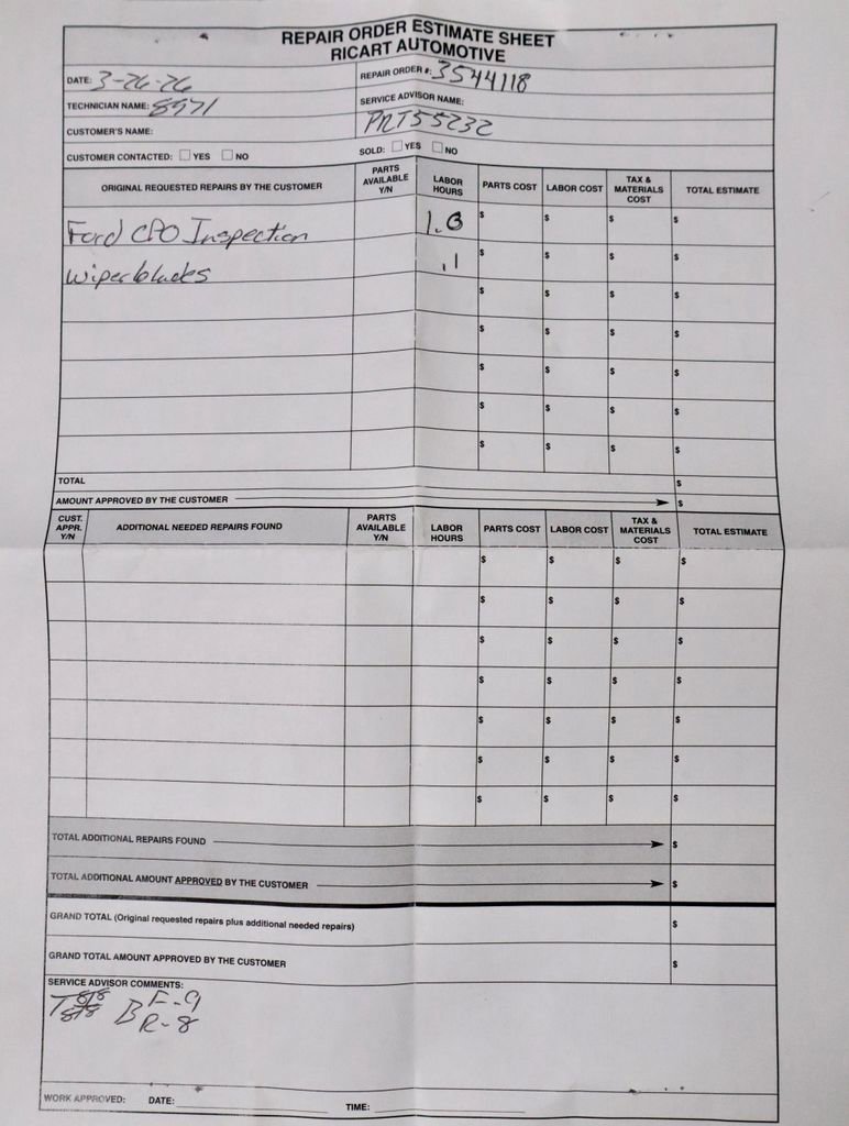 Used 2025 Toyota RAV4 XLE w/ Convenience Package image 4