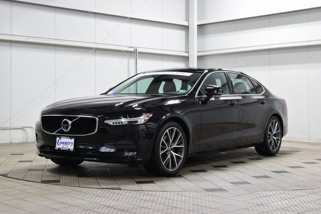 Used 2018 Volvo S90 T5 Momentum w/ Convenience Package image 3