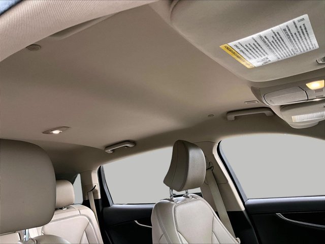 Used 2023 Lincoln Nautilus FWD image 17