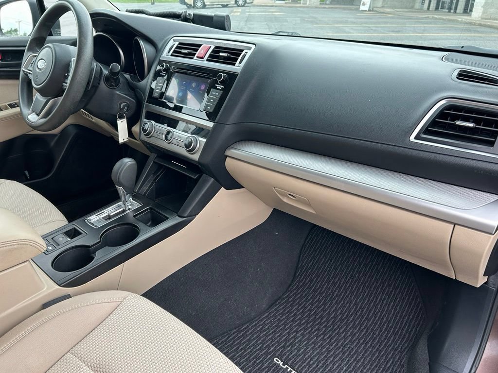 Used 2019 Subaru Outback 2.5i AWD/4WD image 35