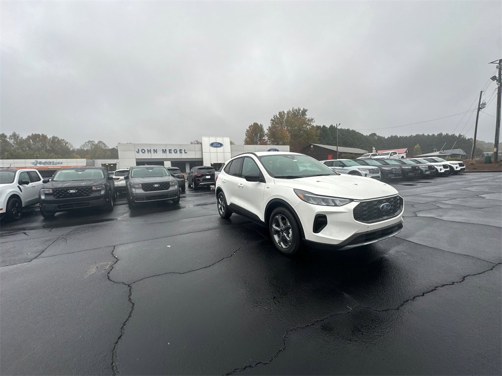 New 2026 Ford Escape ST-Line w/ Tech Pack #1 video 3