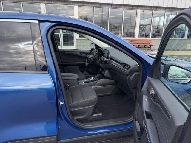 Used 2023 Ford Escape Active AWD/4WD image 5