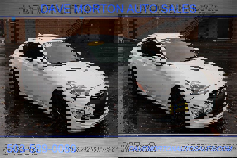 Used 2015 Hyundai Genesis 3.8 image 1