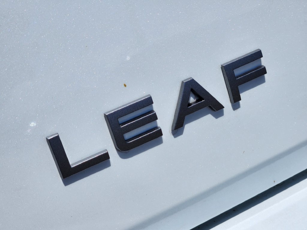 New 2026 Nissan Leaf w/ Floor Mat Package (S+) FWD image 8