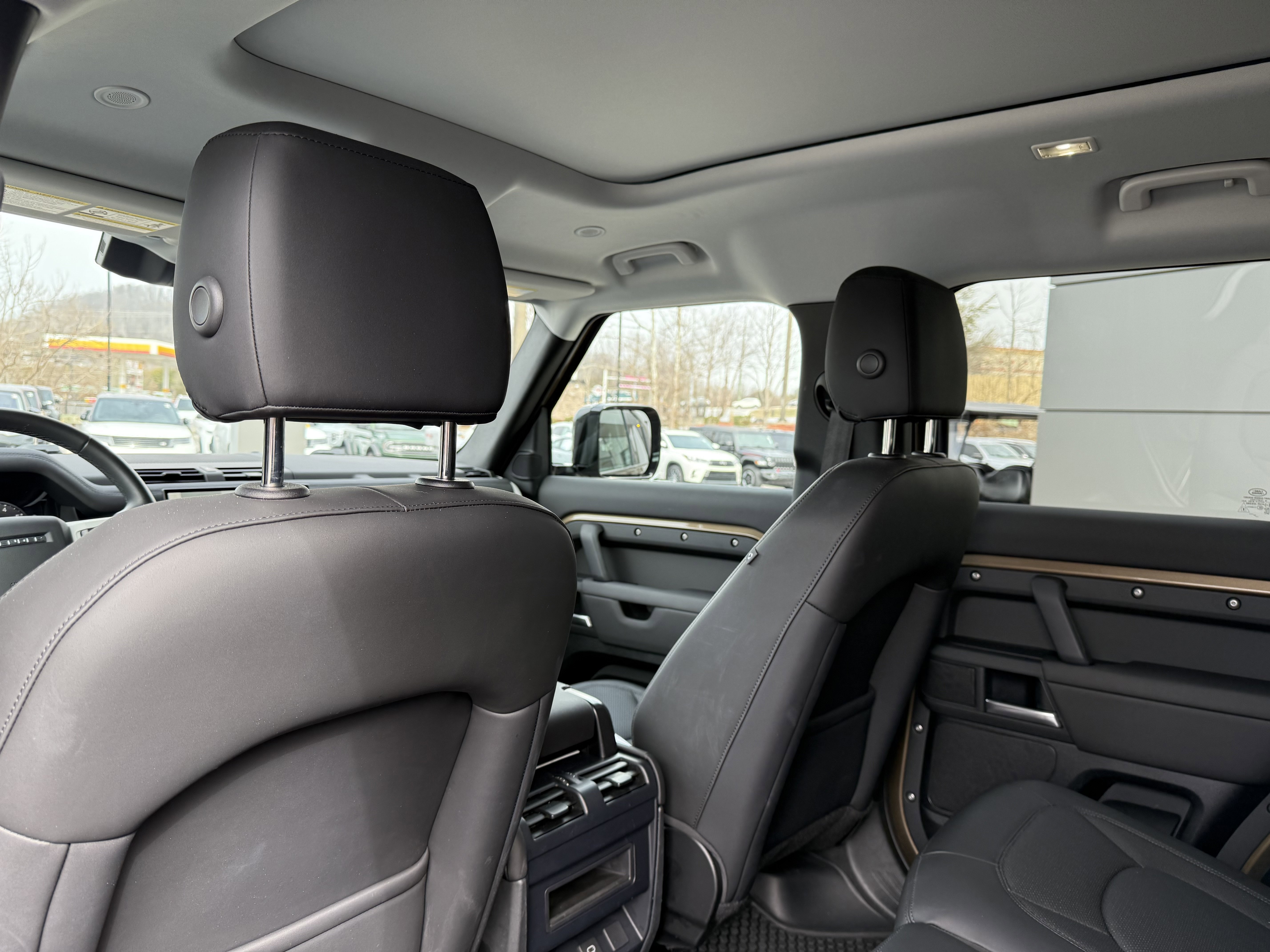 Certified 2025 Land Rover Defender 110 S AWD/4WD image 16
