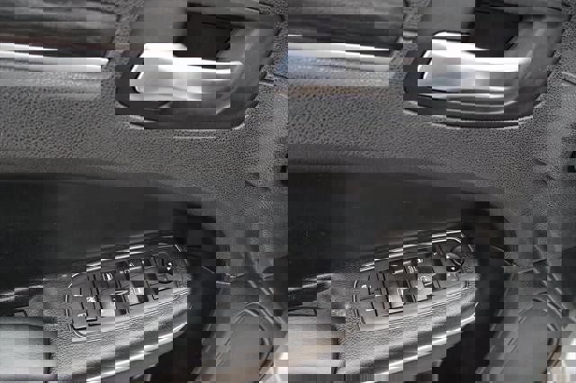 Used 2019 Chrysler 300 Touring w/ Sport Appearance Package image 23