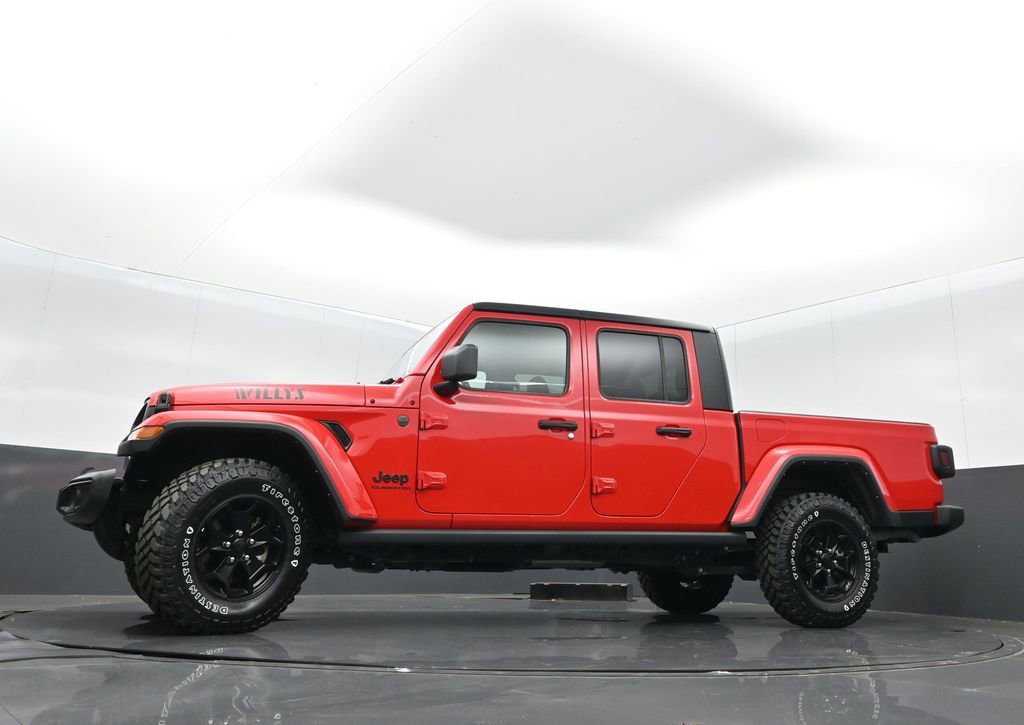 Certified 2022 Jeep Gladiator Willys image 28