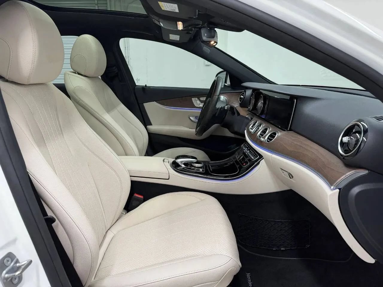 Used 2017 Mercedes-Benz E 400 4MATIC Wagon image 11