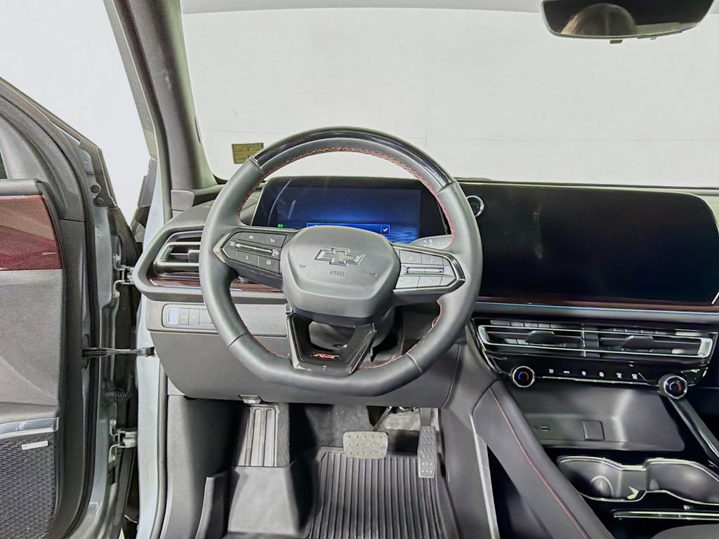 Used 2024 Chevrolet Traverse RS w/ LPO, Floor Liner Package FWD image 21
