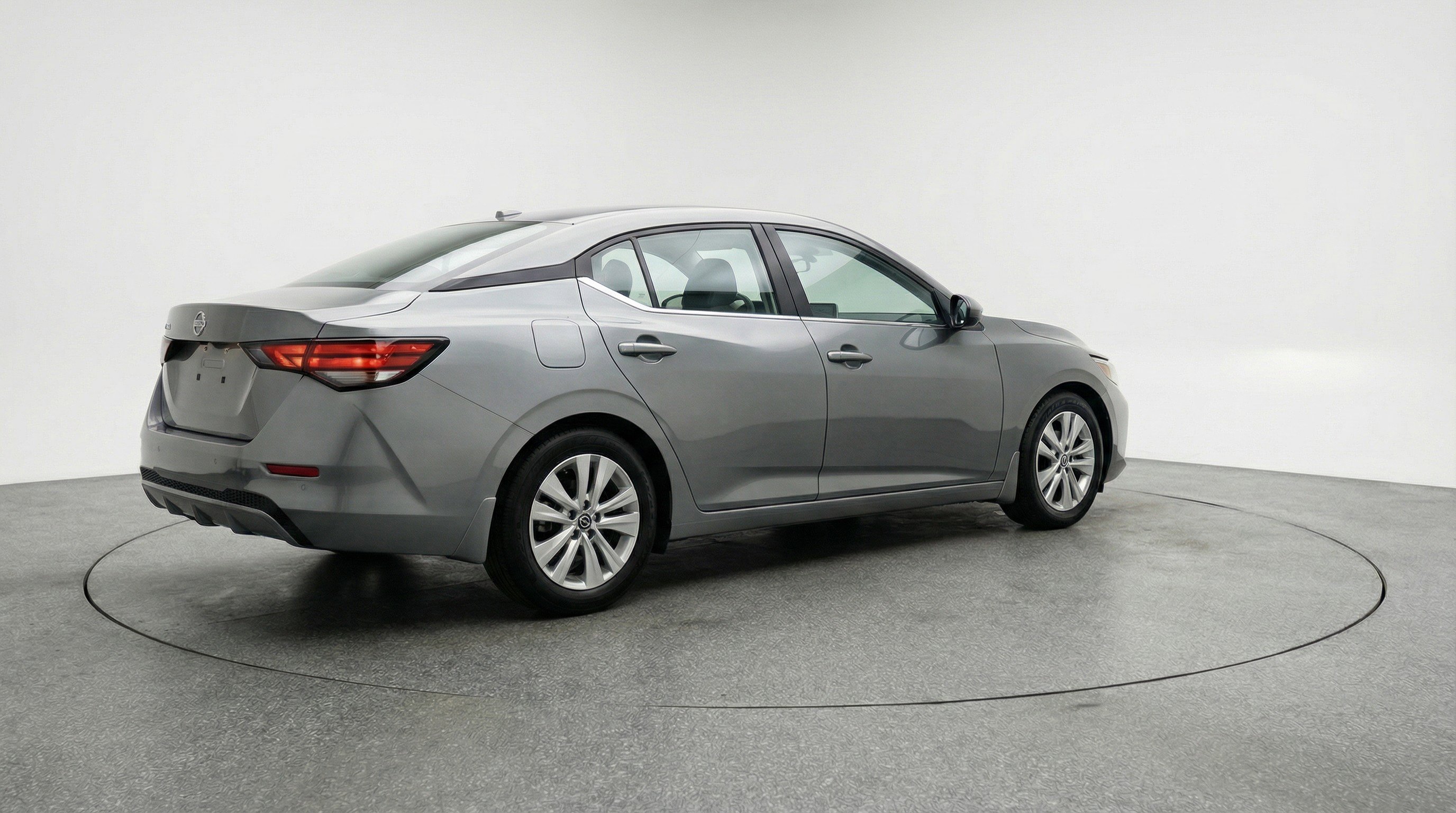 Used 2025 Nissan Sentra S FWD image 9