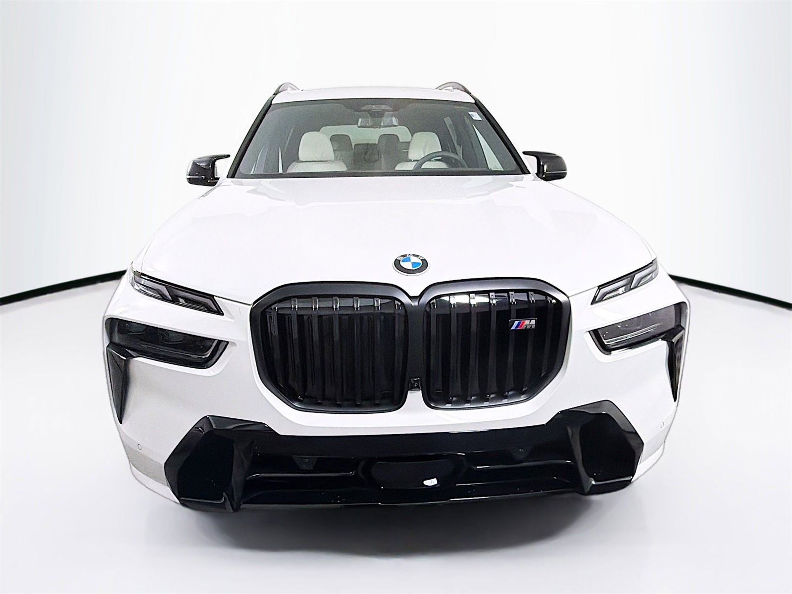 New 2026 BMW X7 M60i image 2