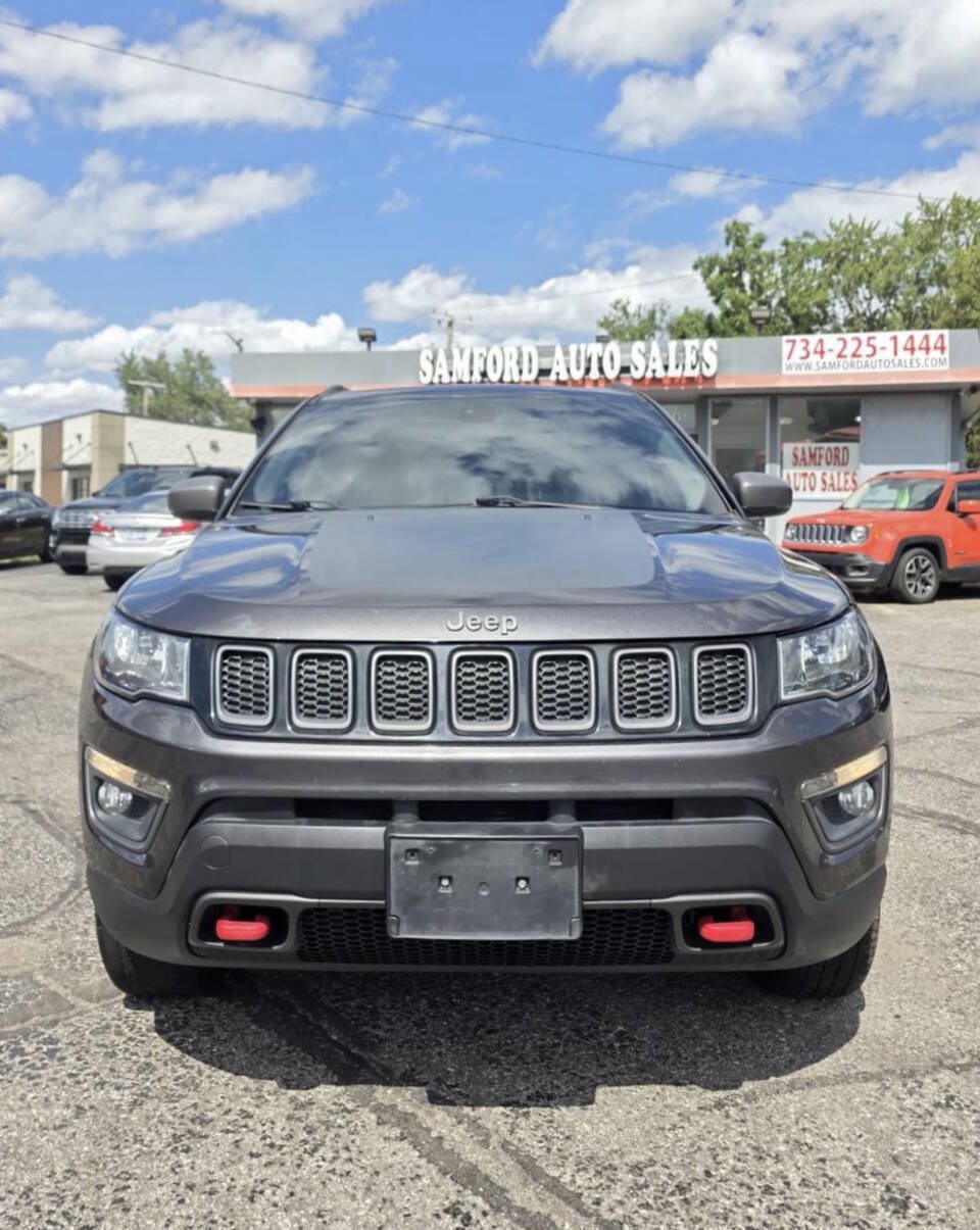 Used 2019 Jeep Compass Trailhawk w/ Leather Interior Group AWD/4WD image 6