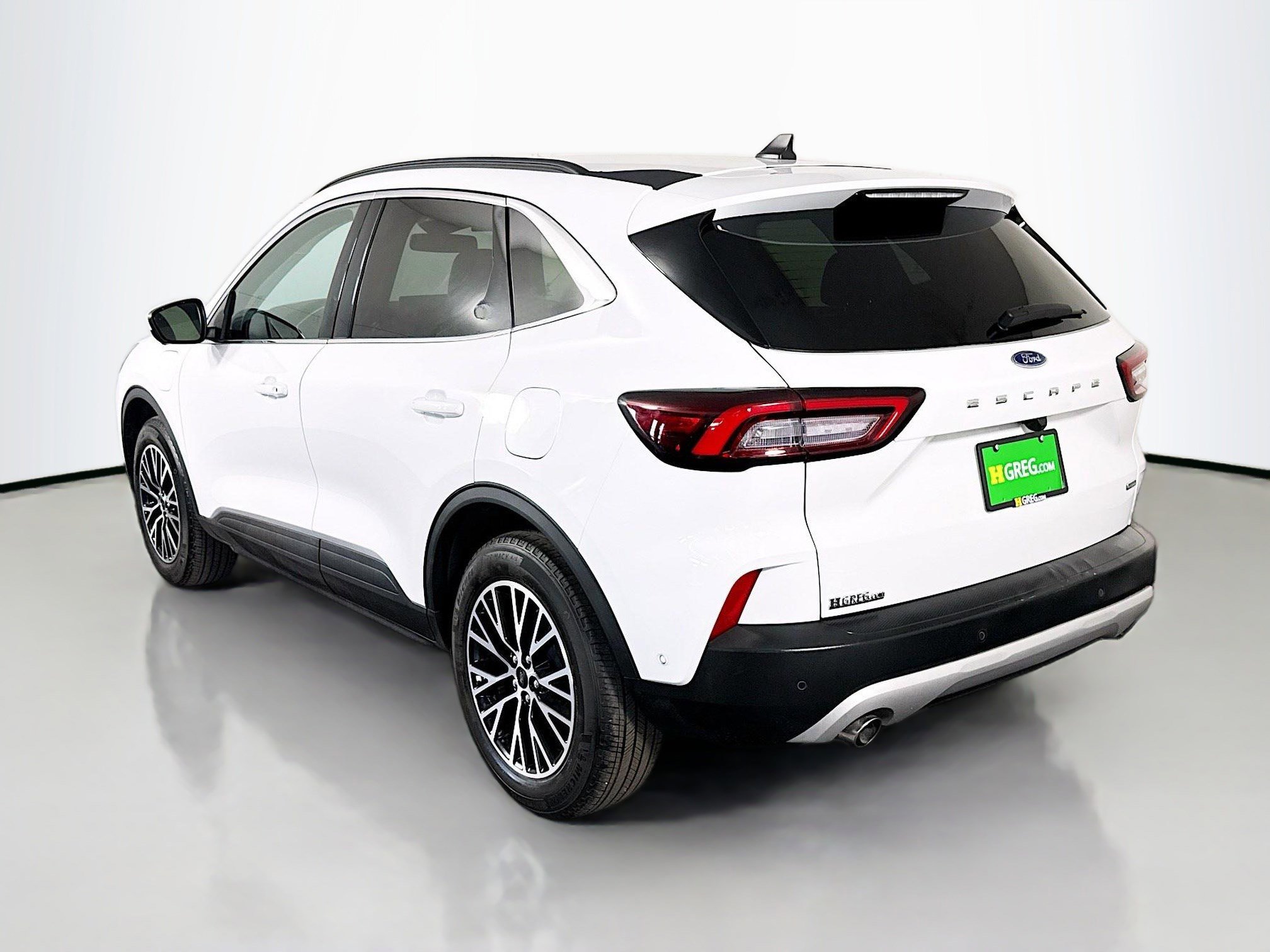 Used 2023 Ford Escape SE w/ PHEV Premium Package FWD image 7