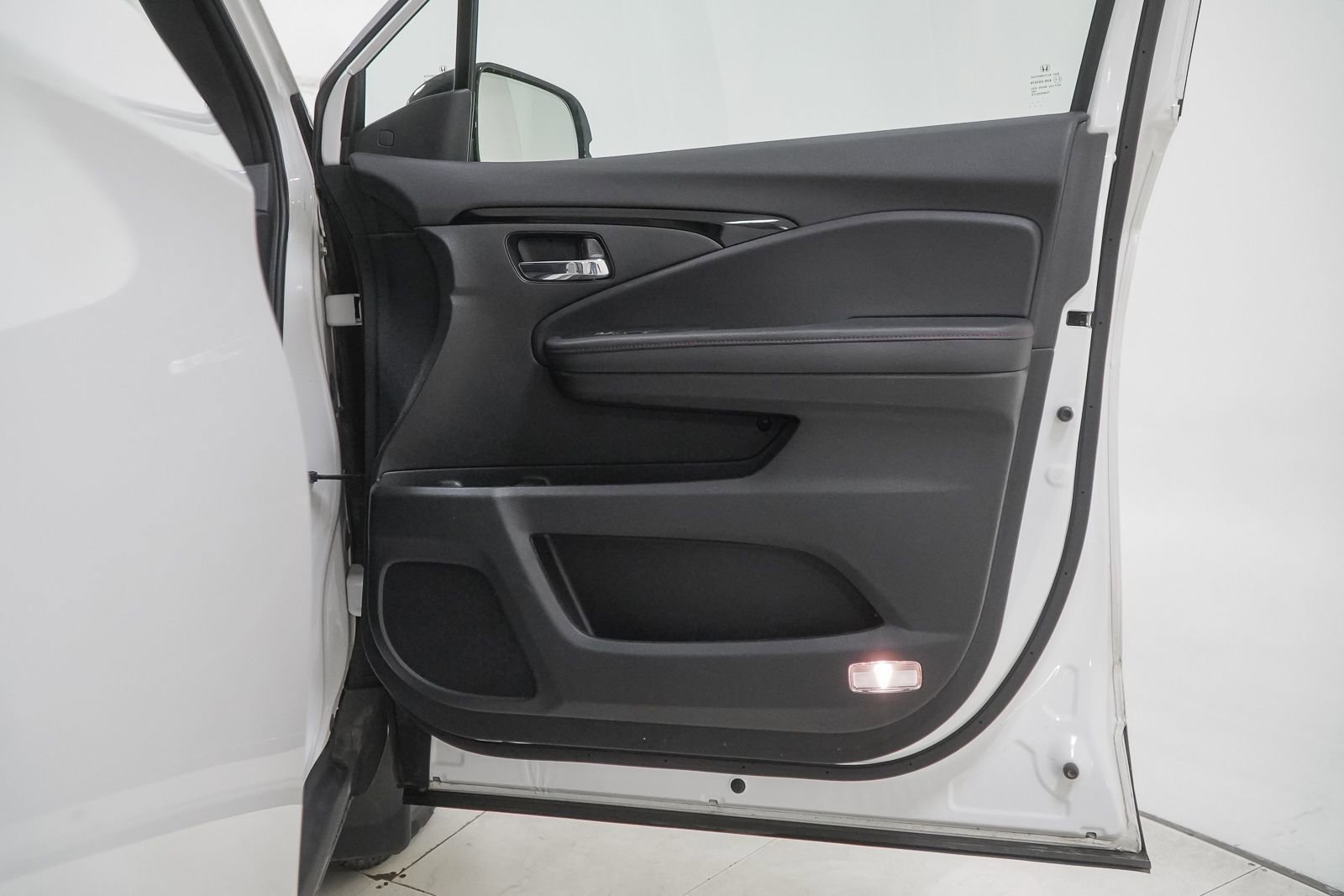 Used 2023 Honda Ridgeline Black Edition image 40