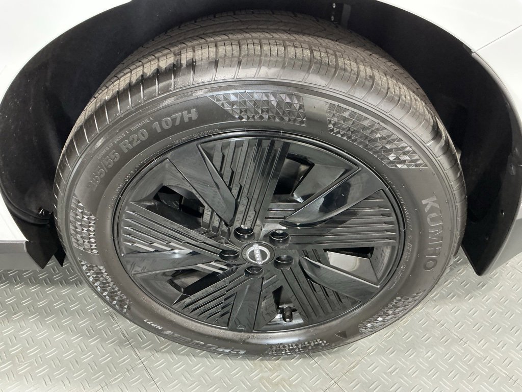 Used 2025 Nissan Murano SV image 33