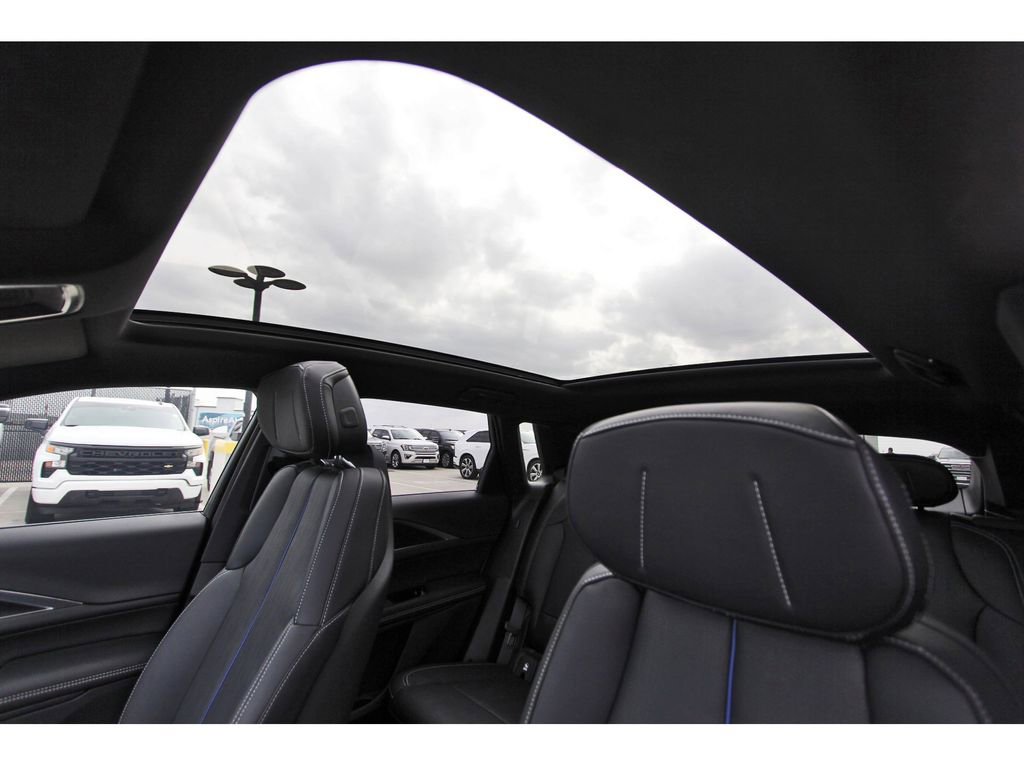 New 2026 Cadillac Lyriq Sport image 23