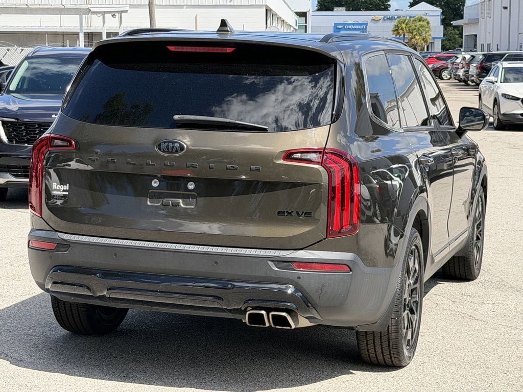 Used 2021 Kia Telluride EX w/ EX Premium Package AWD/4WD image 5