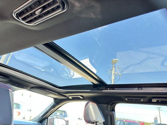 Used 2023 Ford Expedition Limited AWD/4WD image 13