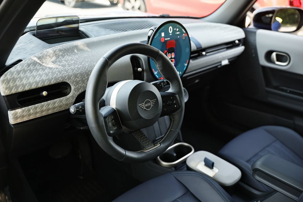 Used 2025 MINI Cooper S FWD image 19