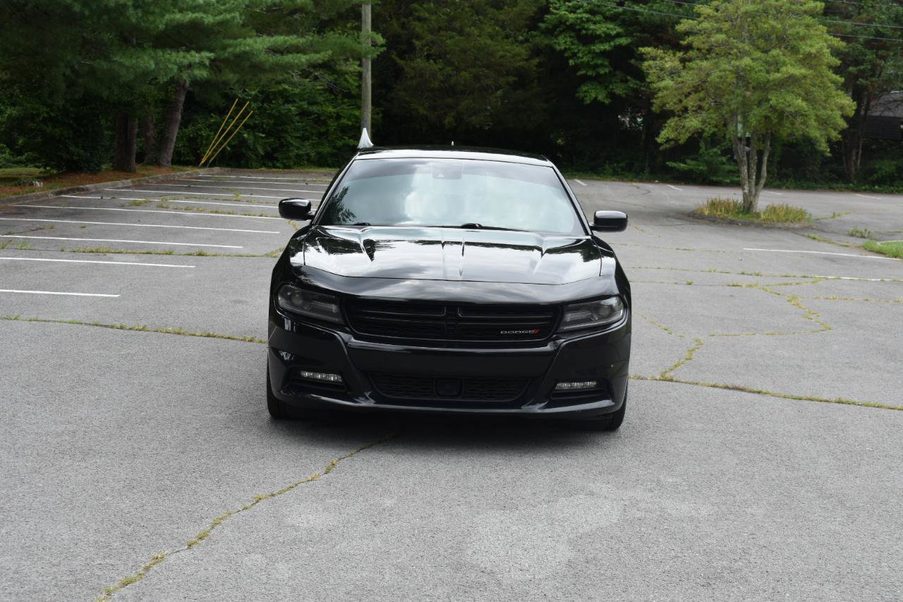 Used 2018 Dodge Charger R/T w/ Premium Group RWD image 11