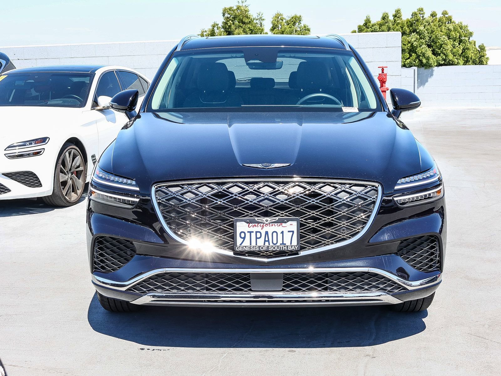 Used 2026 Genesis GV70 2.5T Select image 2