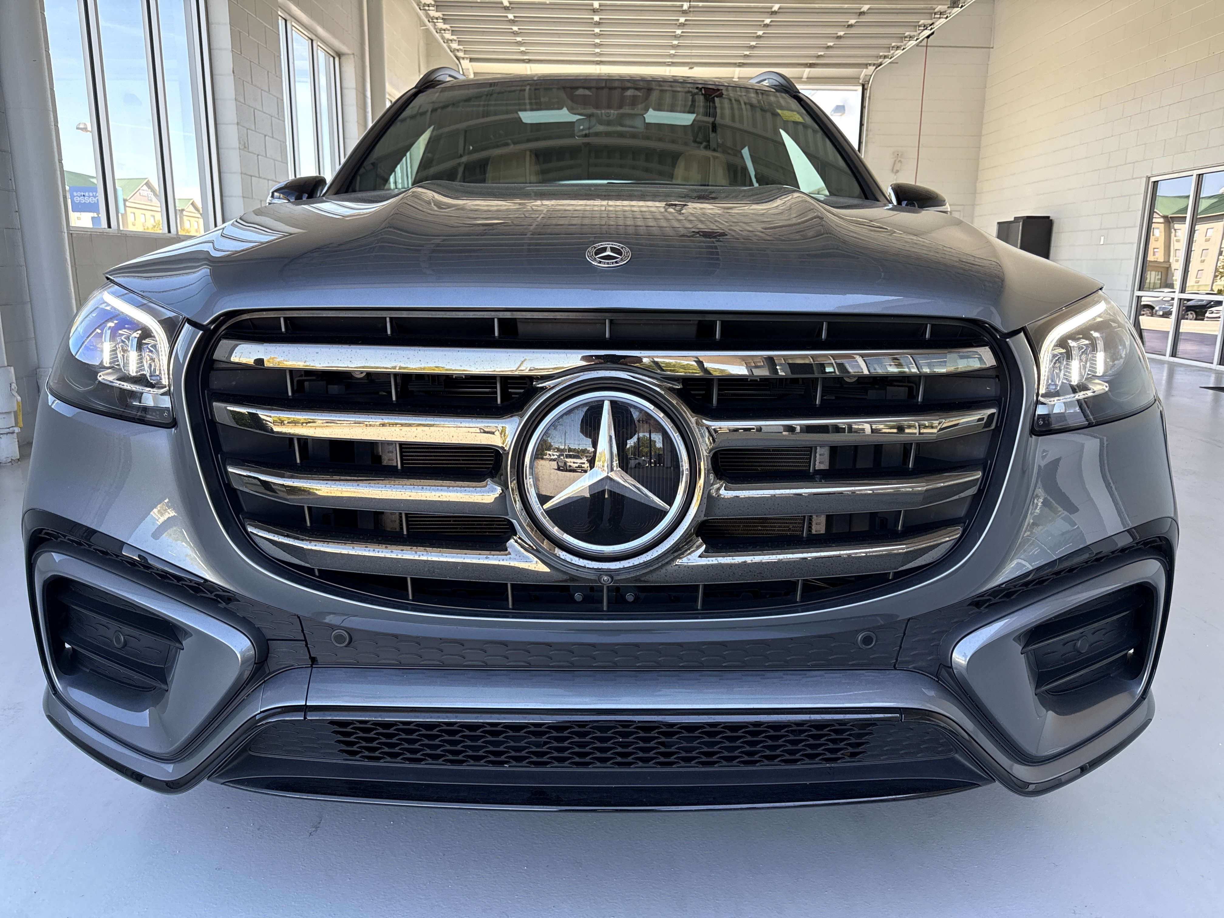 Certified 2024 Mercedes-Benz GLS 450 4MATIC image 16