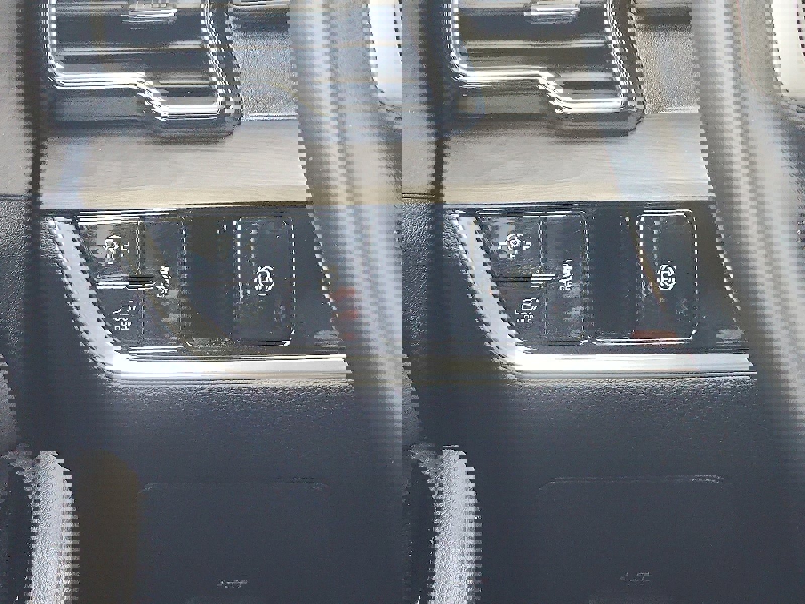 Used 2023 Kia Sportage X-Line w/ X-Line Premium Package image 13