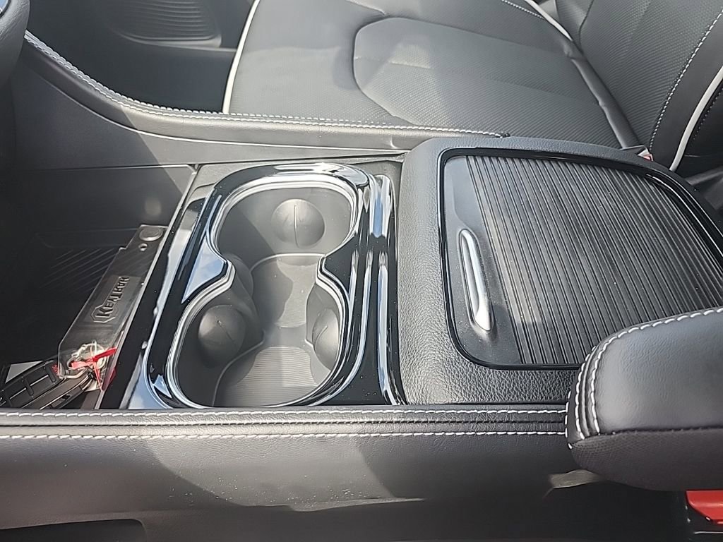 New 2026 Chrysler Pacifica Limited image 40