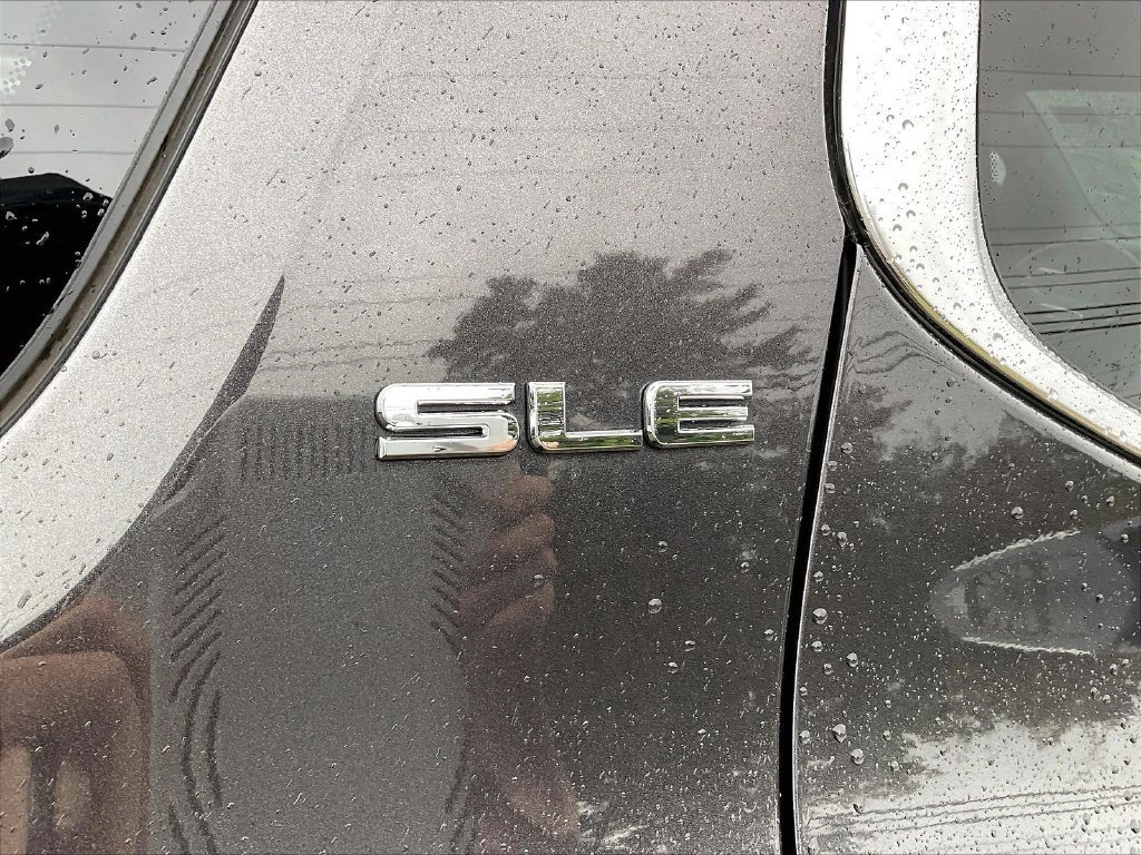 Used 2019 GMC Acadia SLE AWD/4WD image 27