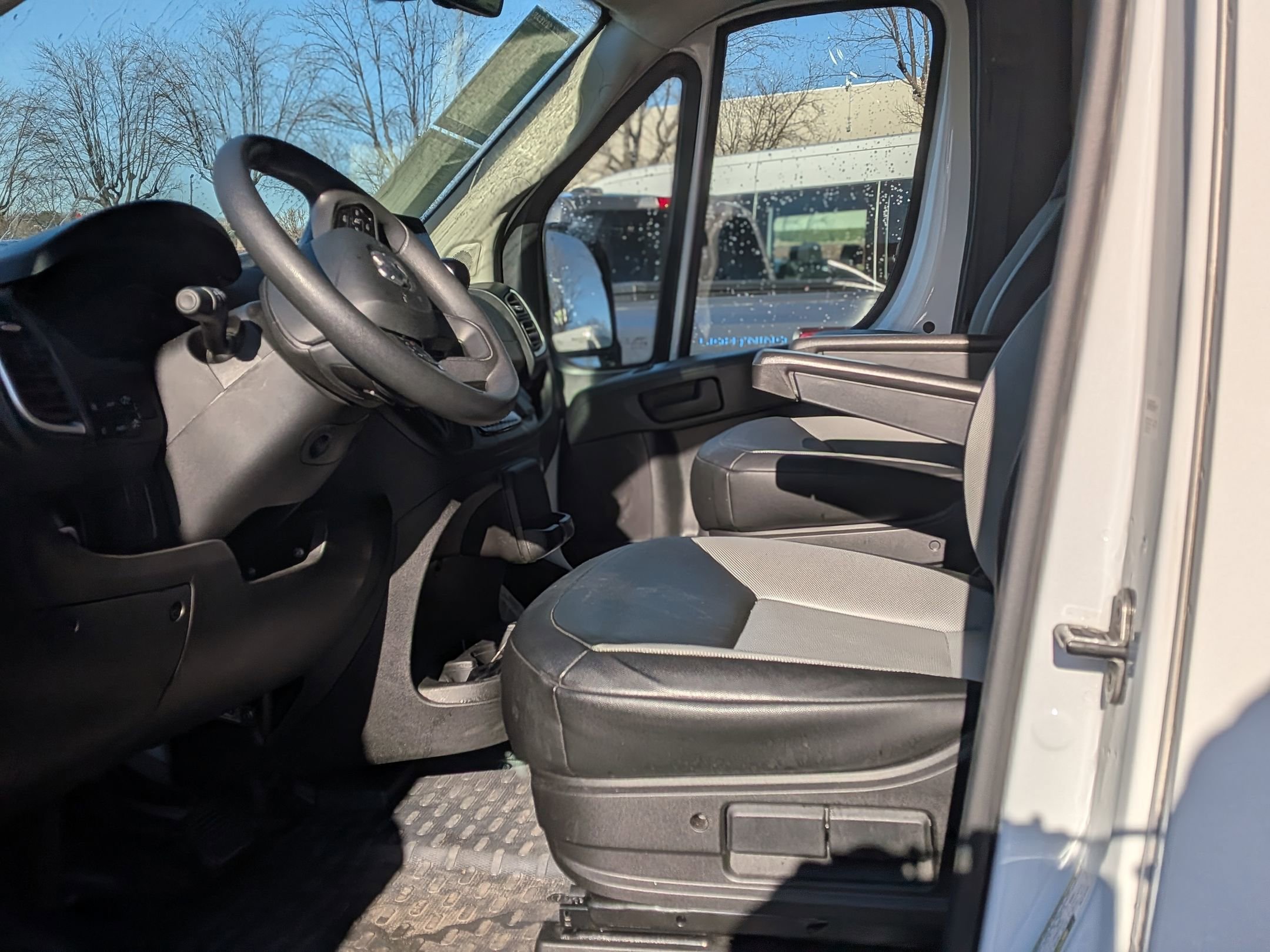 Used 2024 RAM ProMaster 2500 w/ Quick Order Package 22H SLT+ image 16